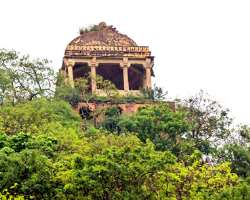 There are two stories prevalent in relation to Bhangarh fort. One was of saint Baba Balak Nath who used to live in the fort area.  He had ordered that